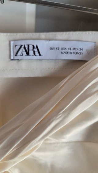 Falda Zara Beige Talla XS