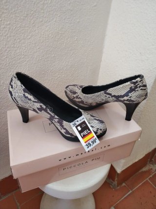 Zapatos Piccola Piu Piel Nuevos