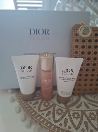 Neceser Dior Solar + 3 productos solares