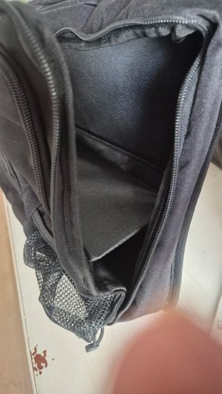 Zaini per camper con finestra nera