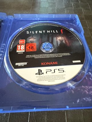 Silent Hill f PS5 Edición Día Uno + Código
