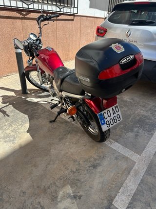 Yamaha SR Special Roja/Plata