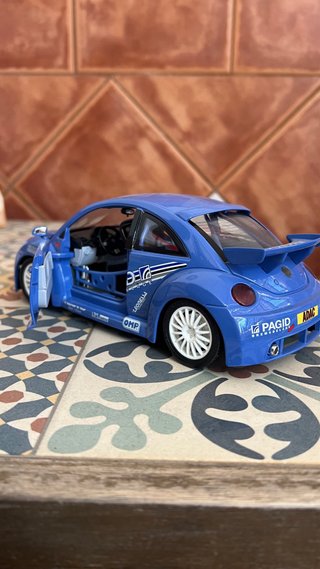 Maqueta New Beetle Cup Azul 1/18