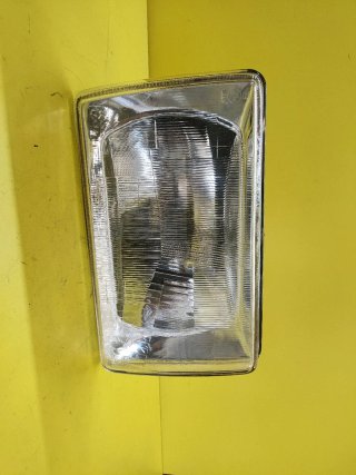 FARO DELANTERO DERECHO SEAT 131