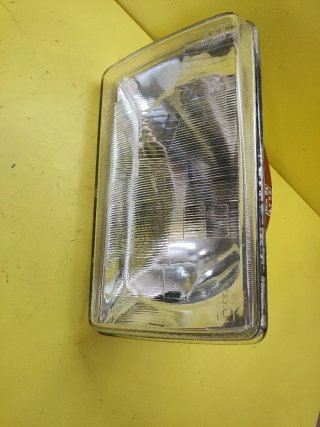 FARO DELANTERO DERECHO SEAT 131