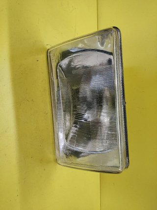 FARO DELANTERO DERECHO SEAT 131