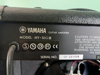 Amplificador Yamaha HY-10GIII 25W Negro