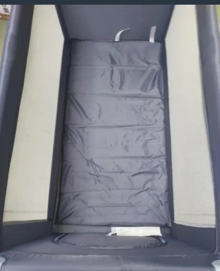 Cuna de viaje plegable