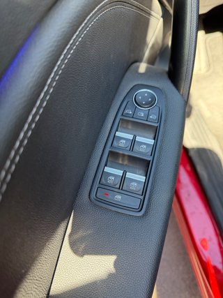 Renault Captur Techno ETech full hybrid. 145CV