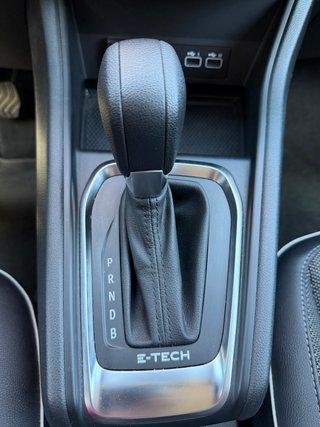 Renault Captur Techno ETech full hybrid. 145CV