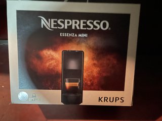 Cafetera Nespresso Krups Essenza Mini