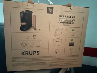 Cafetera Nespresso Krups Essenza Mini
