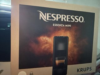Cafetera Nespresso Krups Essenza Mini