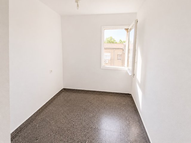 PISO IDEAL PARA INVERSORES EN VILAROJA!!!!!!