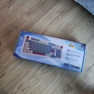 Teclado Mecánico Inalámbrico RGB