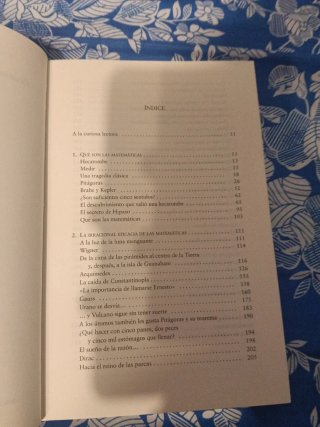 Pasiones, piojos, dioses-- y matemáticas la con...