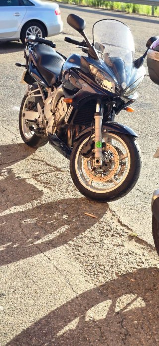 Yamaha FZ6 S -