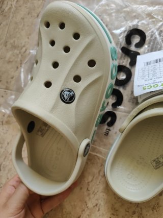 Crocs Beige/Verde Talla M 5 W7