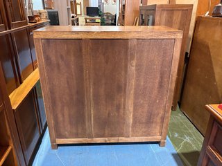 COMODA/SINFONIER MADERA ESTILO MINDI