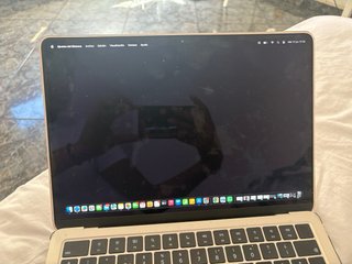 Apple MacBook Plata