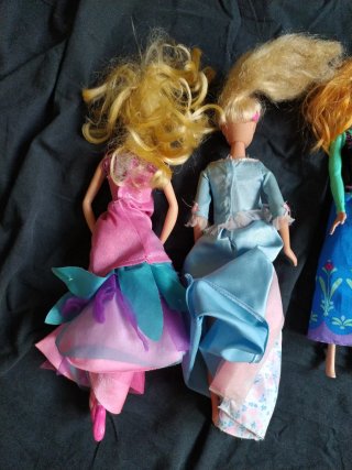 Pack 5 Muñecas Barbie, Simba, Frozen