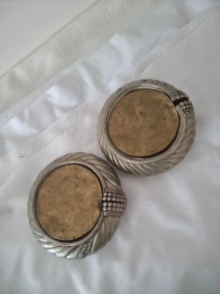 2 Ceniceros/Pulseras Indios Becara