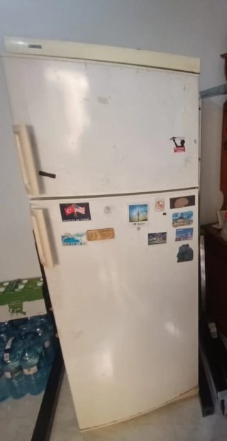 Nevera con congelador zanussi