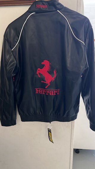 Chaqueta Ferrari Negra y Roja