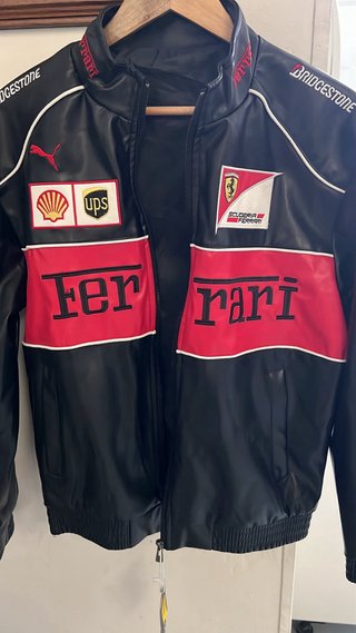 Chaqueta Ferrari Negra y Roja