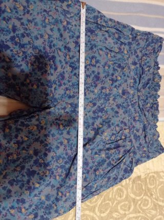 Pantalón floral y top