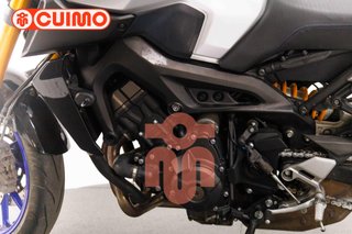 YAMAHA MT 09