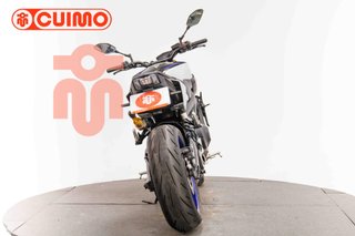 YAMAHA MT 09