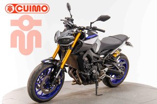 YAMAHA MT 09