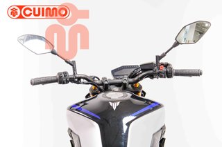 YAMAHA MT 09