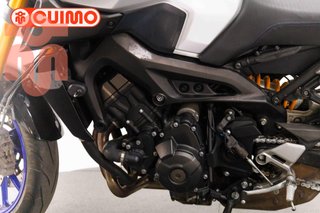 YAMAHA MT 09
