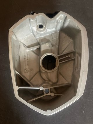 Tapa culata derecha BMW NineT 23+