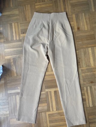 Pantalón beige de vestir