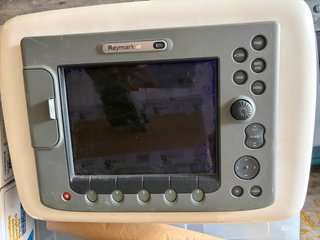 Raymarine E80 GPS Marino