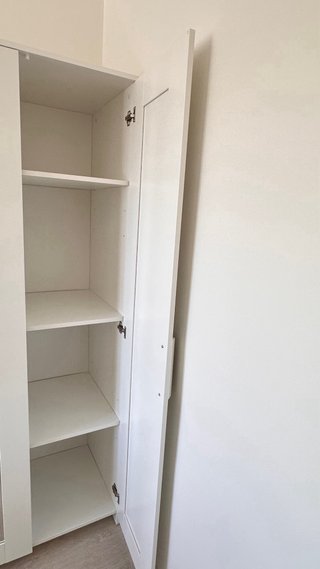 Muebles de habitación blancos