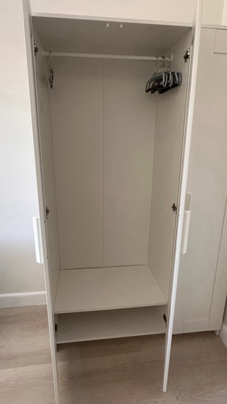 Muebles de habitación blancos