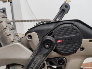 PROTECTOR MONDRAKER ZENDIT MOTOR AVINOX M2S