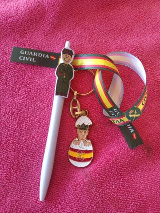 Set Guardia Civil: Llavero, Pulsera y Bolígrafo