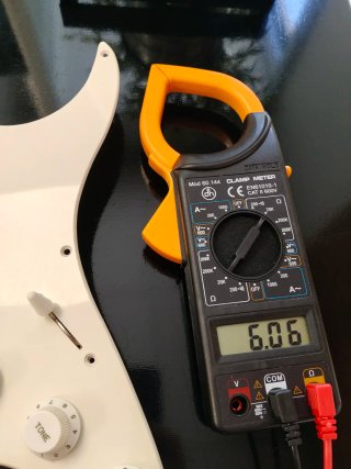 Golpeador Stratocaster Cargado Blanco