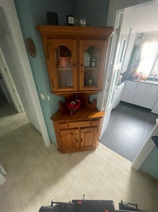 Mueble de esquina madera y cristal