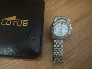 2 Orologi Lotus****2 OROLOGI 25€*****