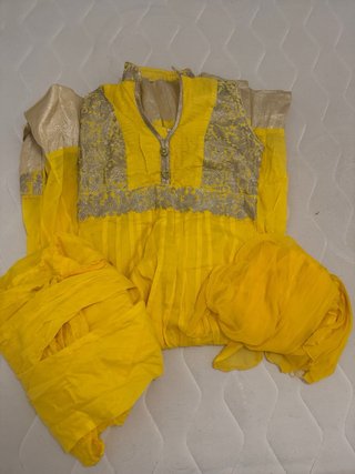 Vestido Hindú Dorado y Amarillo