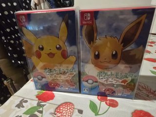 Nintendo Switch Pokémon Let's Go Pikachu Eevee