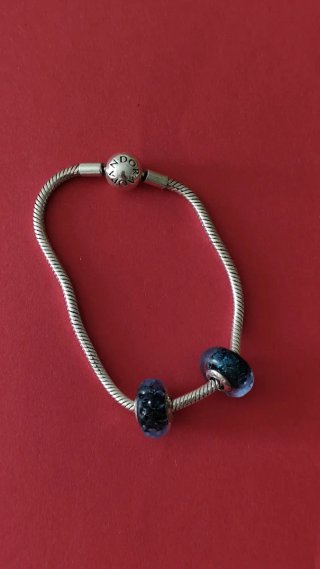 Pulsera Pandora Plata con opción de 2 Charms.plata