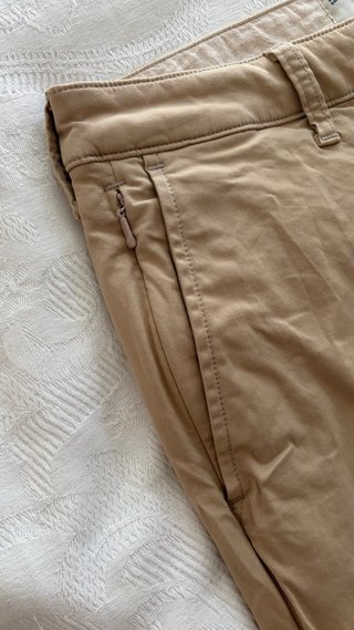 Pantalones beige hollister talla 30