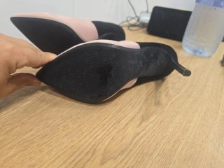 Zapatos de salón tacón aguja negro y rosa